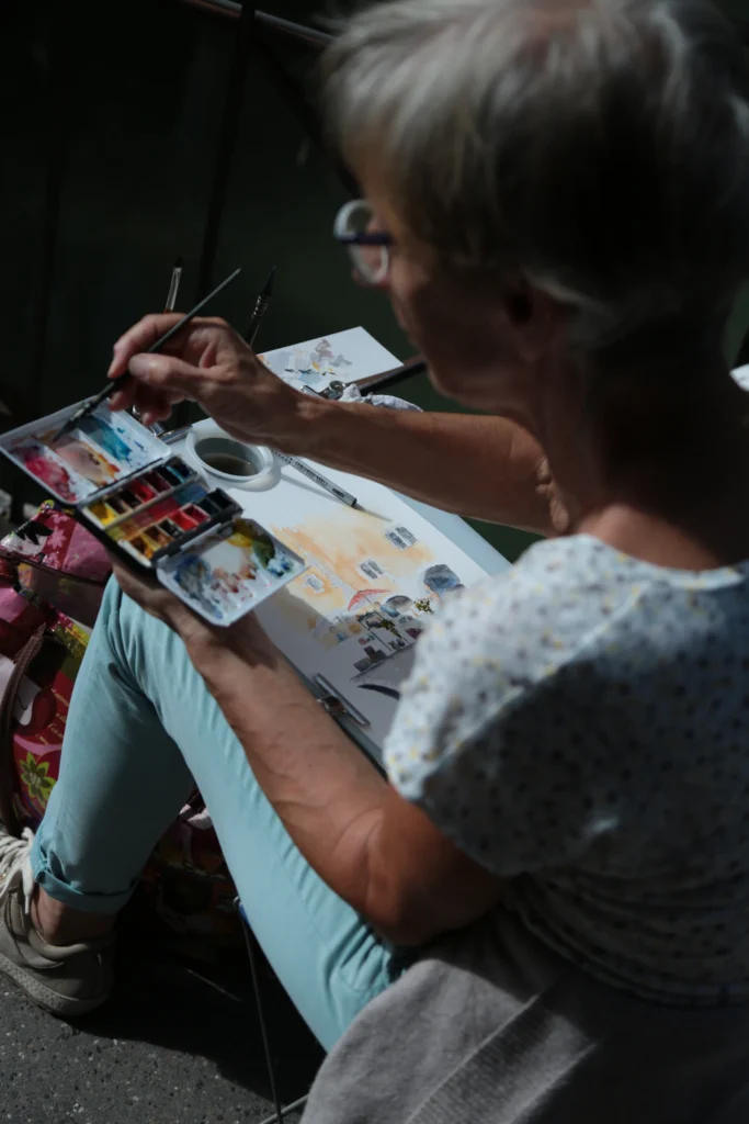 Senior painting with watercolors
